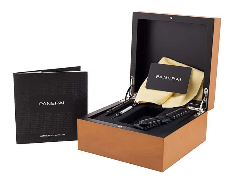 Panerai Luminor GMT PAM01033